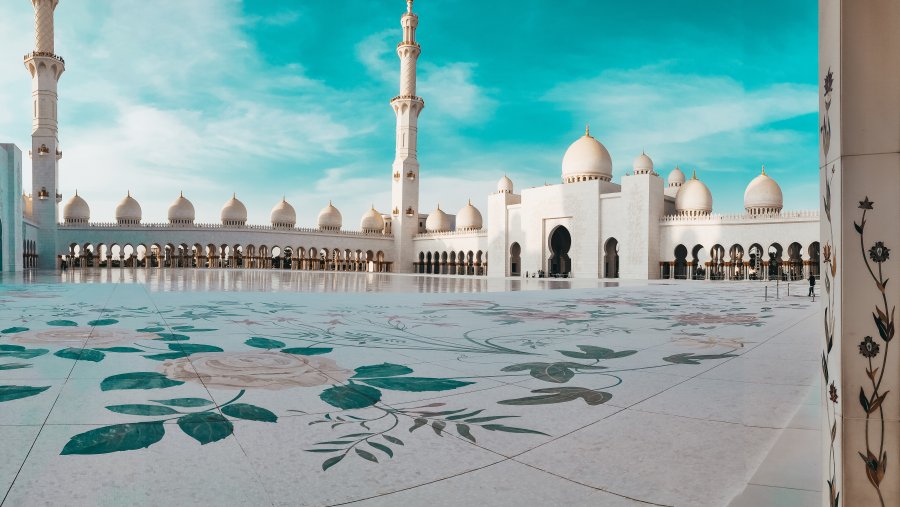 Spojené arabské emiráty: Zpáteční letenky z Krakowa do Abu Dhabi od 1.272 Kč